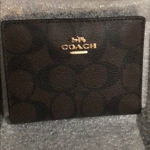 Coach Signature Snap Card Wallet